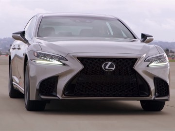 Lexus LS 500 kontra Mercedes S560 AMG